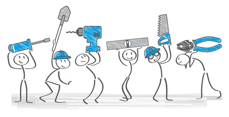 Handwerker mit verschiedenen Werkzeugen