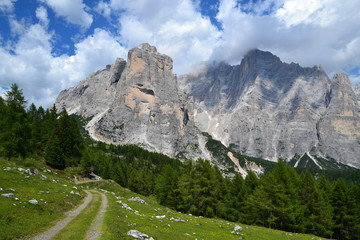 Fototapeta na wymiar Dolomiti del Cadore - Monte Civetta (Torre Venezia)