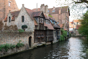 Fototapeta na wymiar canals of Bruges