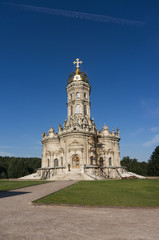 Fototapeta na wymiar Church of the Blessed Virgin (Church of the Sign) in Dubrovitsy, Podolsk, Moscow region, Russia.
