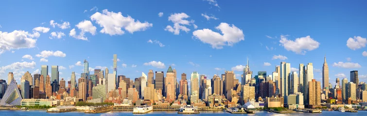 Poster Manhattan Midtown skyline panorama over Hudson River, New York © Oleksandr Dibrova