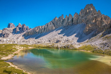 Naklejka na ściany i meble Lake in Tre Cime Dolomites