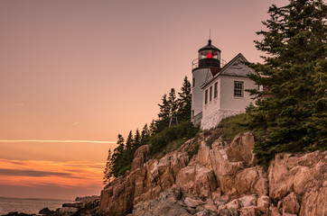 Fototapeta na wymiar lighthouse on rocky coast