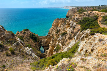 Fototapeta na wymiar Atlantic rocky coastline (Lagos, Algarve, Portugal).