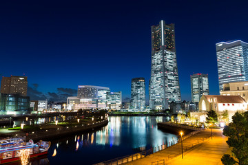 Fototapeta na wymiar Yokohama city at night