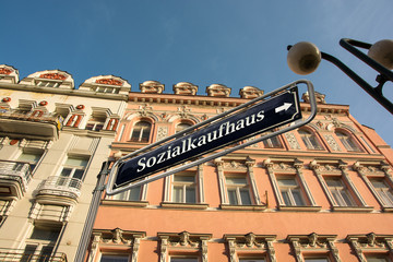 Schild 54 - Sozialkaufhaus