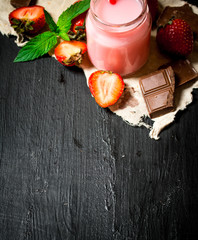 Strawberry smoothie with chocolate and mint.