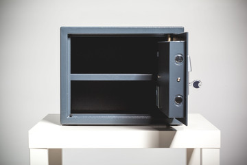 Security metal safe with empty space inside - obrazy, fototapety, plakaty