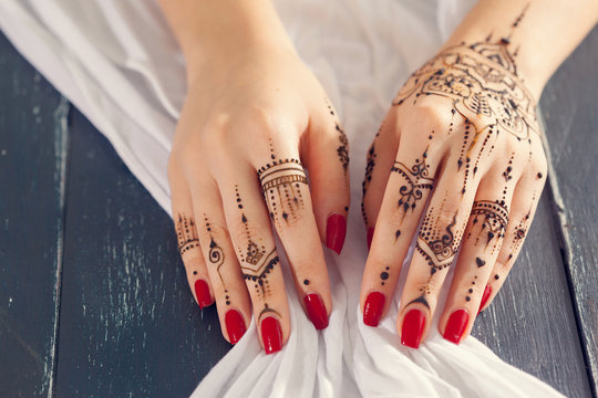 Easy Henna Tattoo Designs For Fingers - Viraltattoo in 2024 | Finger henna  designs, Finger henna, Henna finger tattoo