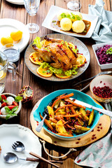 Grillhänchen mit verschiedenen zutaten