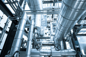 Piping and equipment in combine cycle power plant with metal tone