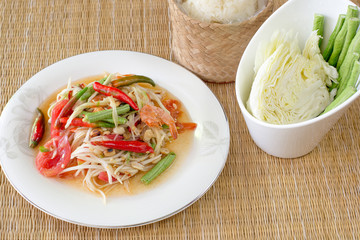 Green papaya salad dried salted prawn