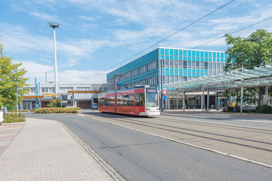 Plauen, Oberer Bahnhof, mit Straßenbahn