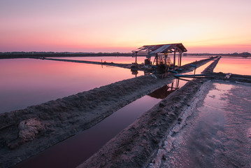 Obraz premium The morning light saline, Phetchaburi, thailand.