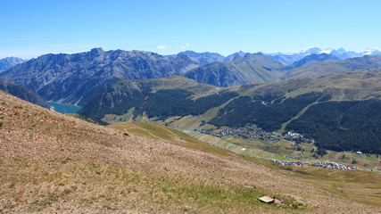 panorama su Livigno dalla vetta Blesaccia