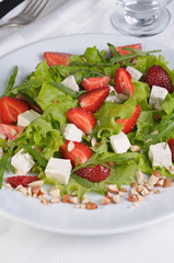 Salad with strawberries