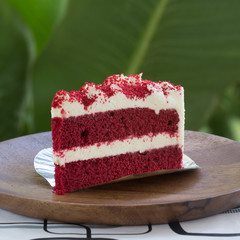 strawberry layer cake