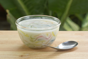 Lod Chong / rice noodles made from rice flour Pandan with coconu