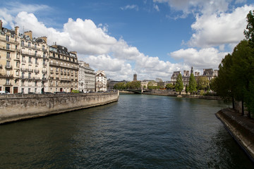 Naklejka premium Parigi- La Senna