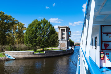 ship passes gateways