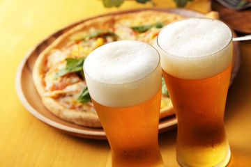 ビールとピザ　Beer and Pizza