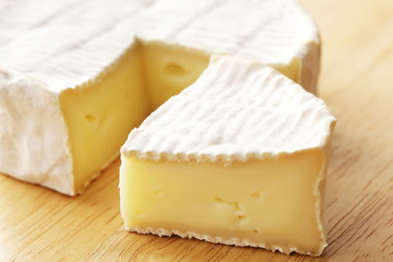 カマンベールチーズ　Camembert cheese