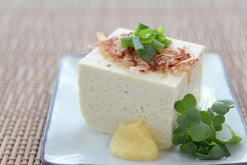 おいしそうな島豆腐