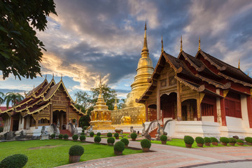 Fototapeta premium Wat Phra Singh at sunset, Thailand