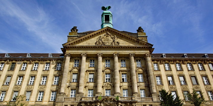 Oberlandesgericht D&Uuml;SSELDORF am D&uuml;sseldorfer Rheinufer