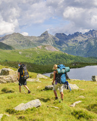 Wandernde Frauen im Lagorai-Massiv