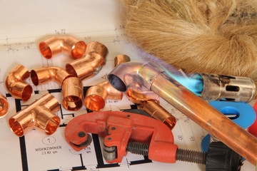 Kupferrohr mit Flamme