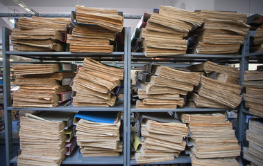 Newspapers archive in batches