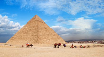 Fototapeta na wymiar Giza Pyramid Cheops. Landscape of the great pyramids of Giza, Egypt