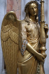 Statue d'ange dans la Basilique Sainte-Marie-Majeure à Rome