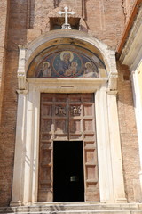 Porte de la Basilique Santa Maria in Aracoeli à Rome