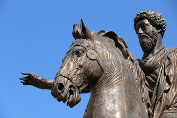 Statue de Marc Aur&egrave;le sur la place du Capitole &agrave; Rome