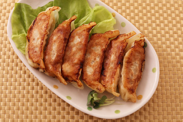 おいしそうな焼き餃子