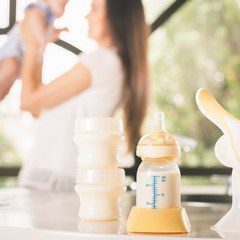 Manual breast pump, mothers breast milk