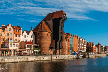 Obraz premium Gdańsk - port z bramą dźwigową; Polska