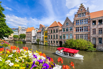 Old town of Ghent, Belgium - obrazy, fototapety, plakaty