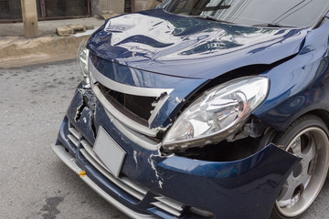 Obraz na płótnie Canvas Car crash from car accident on the road