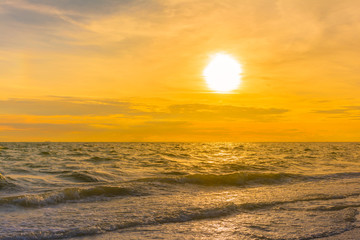Obraz premium Sunset on the beach