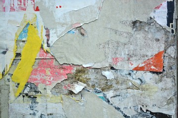 Naklejka premium Torn posters