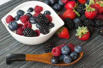 yogurt with forest berries