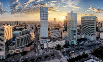 Fotobehang Warschau stad met moderne wolkenkrabber bij zonsondergang, Poland © TTstudio