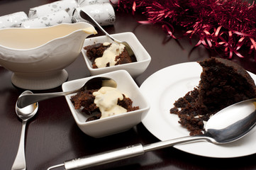 Christmas pudding with brandy cream