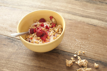  granola topped with raspberries