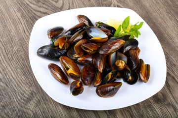 Boiled mussels