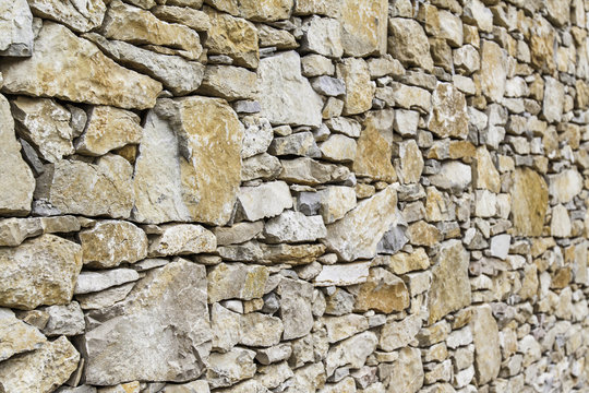 mur en pierres sèches de Garrigue