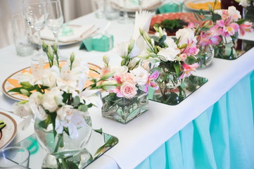  wedding banquet in a restaurant